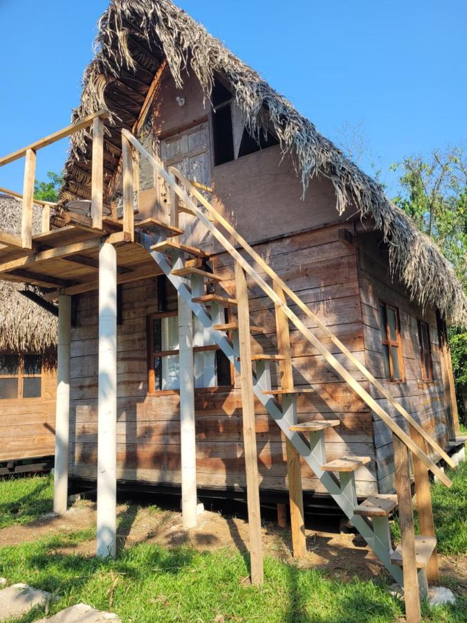 Pachamaya River Hostel Lanquin Bagian luar foto